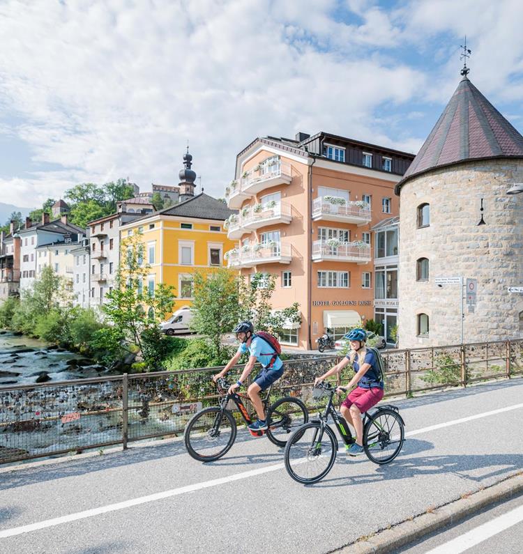 Auf einem Radweg