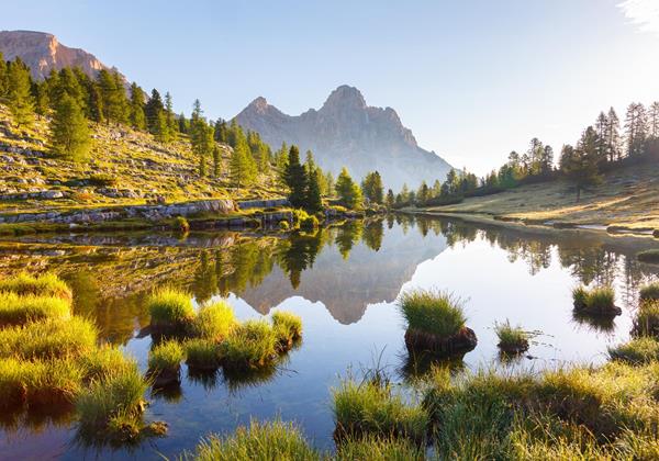 Un lago di montagna